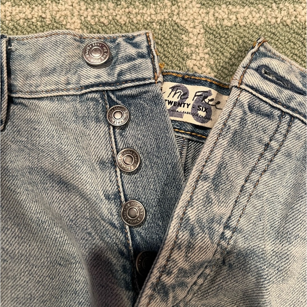 Free People jean shorts - Picture 3 of 4